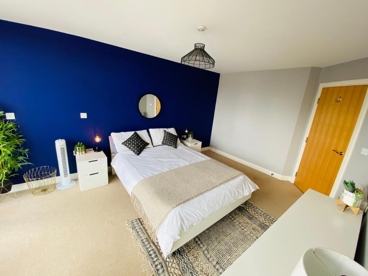 Stewart St James Walk Apartment Τσέλτενχαμ Εξωτερικό φωτογραφία